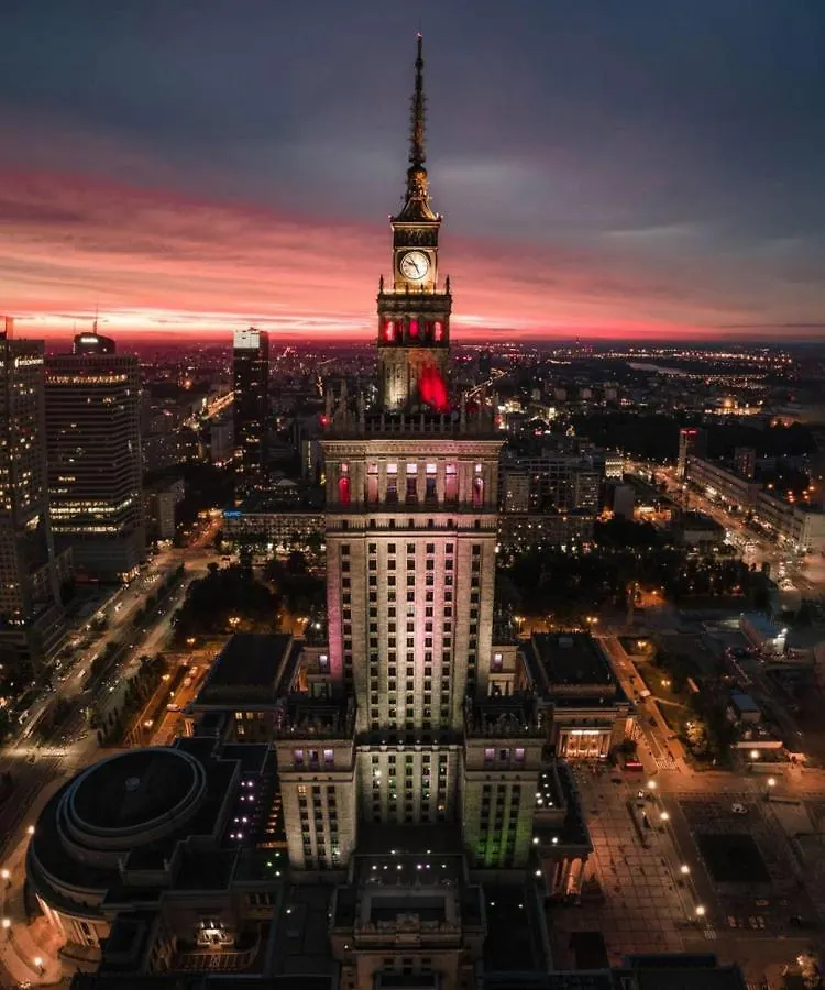 Decor 3 Metro Fast Wifi 1Gbs 80'Tv Hbo Disney Appletv Warsaw Apartment