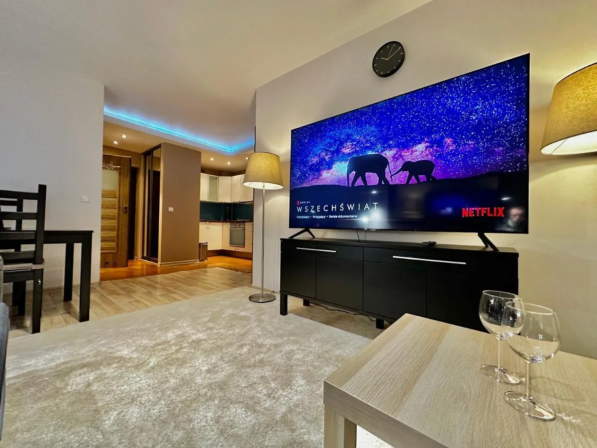 Decor 3 Metro Fast Wifi 1Gbs 80'Tv Hbo Disney Appletv Warszawa