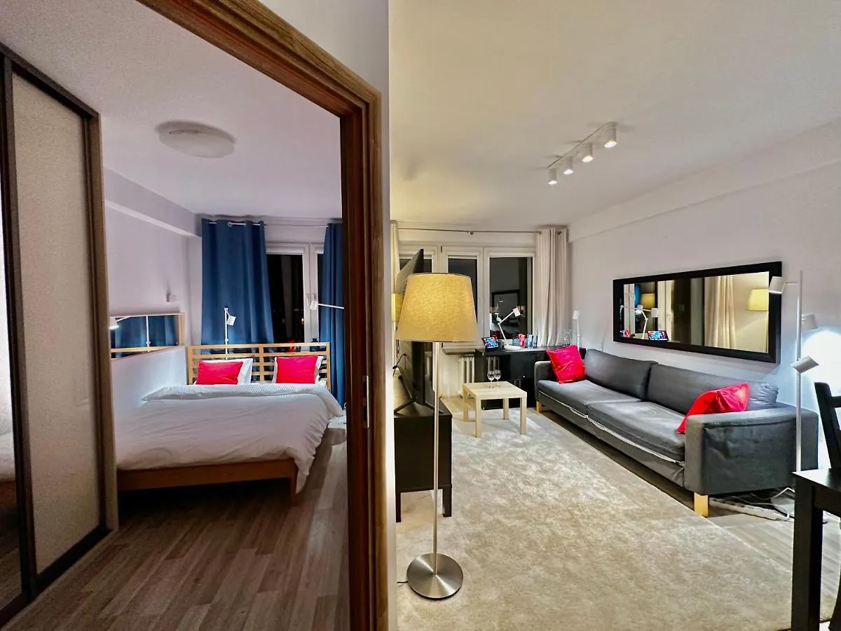 Decor 3 Metro Fast Wifi 1Gbs 80'Tv Hbo Disney Appletv Warszawa